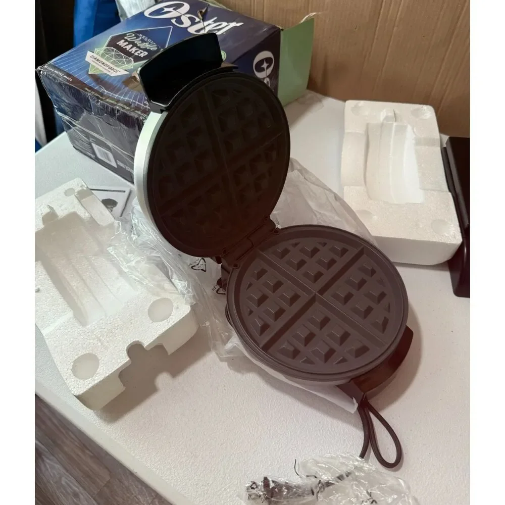 Oster DiamondForce Belgian Waffle Maker New open box